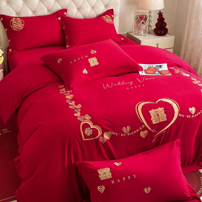 91家纺网 家纺一手货源 找家纺 梵克保罗 2025新款140高克重磨毛亲肤棉刺绣婚庆四件套 心心相印