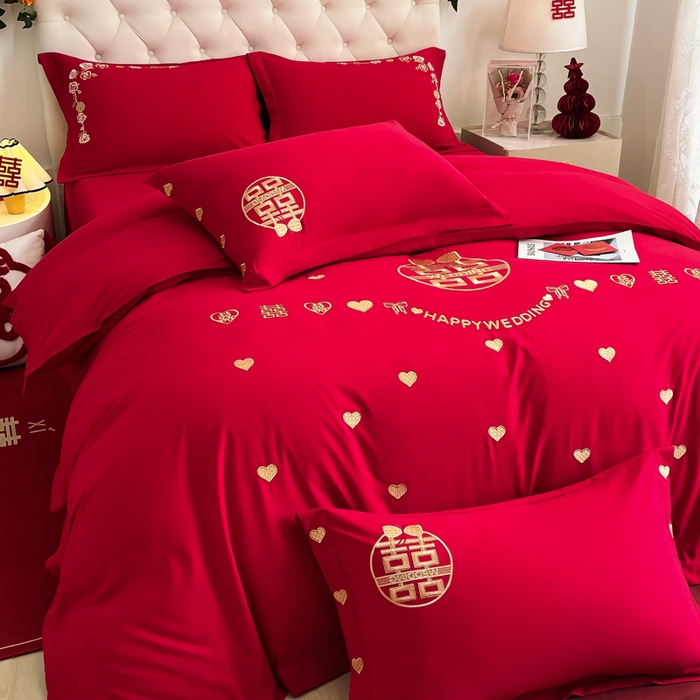 91家纺网 家纺一手货源 找家纺 梵克保罗 2025新款140高克重磨毛亲肤棉刺绣婚庆四件套 爱意满满