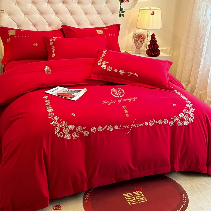 91家纺网 家纺一手货源 找家纺 梵克保罗 2025新款140高克重磨毛亲肤棉刺绣婚庆四件套 良辰喜事