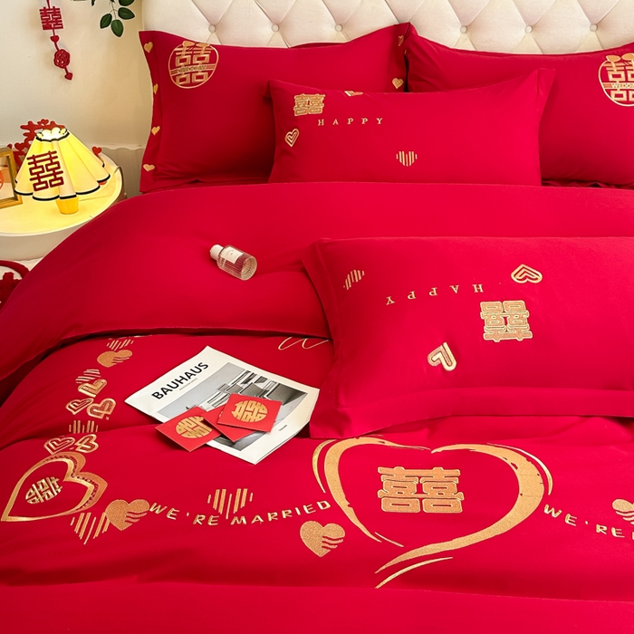 91家纺网 家纺一手货源 找家纺 梵克保罗 2025新款140高克重磨毛亲肤棉刺绣婚庆四件套 心心相印