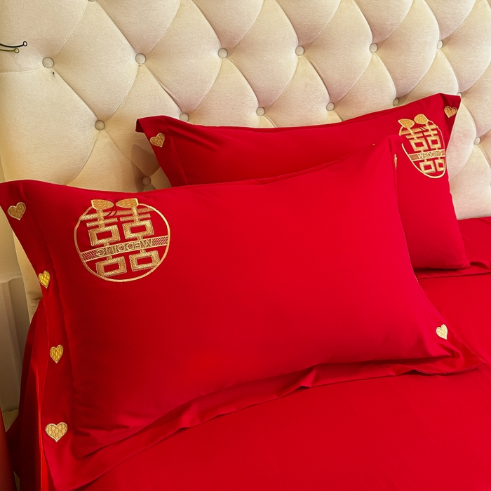 91家纺网 家纺一手货源 找家纺 梵克保罗 2025新款140高克重磨毛亲肤棉刺绣婚庆四件套 爱意满满