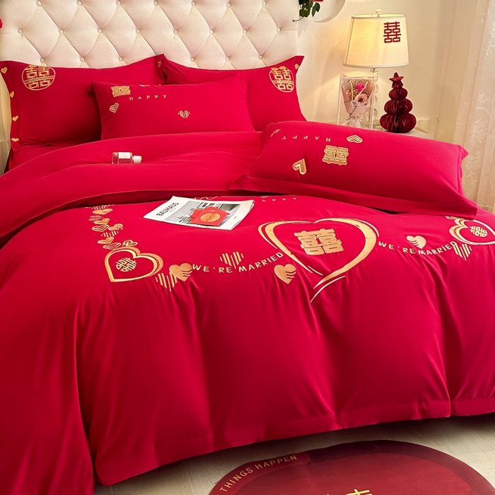 91家纺网 家纺一手货源 找家纺 梵克保罗 2025新款140高克重磨毛亲肤棉刺绣婚庆四件套 心心相印