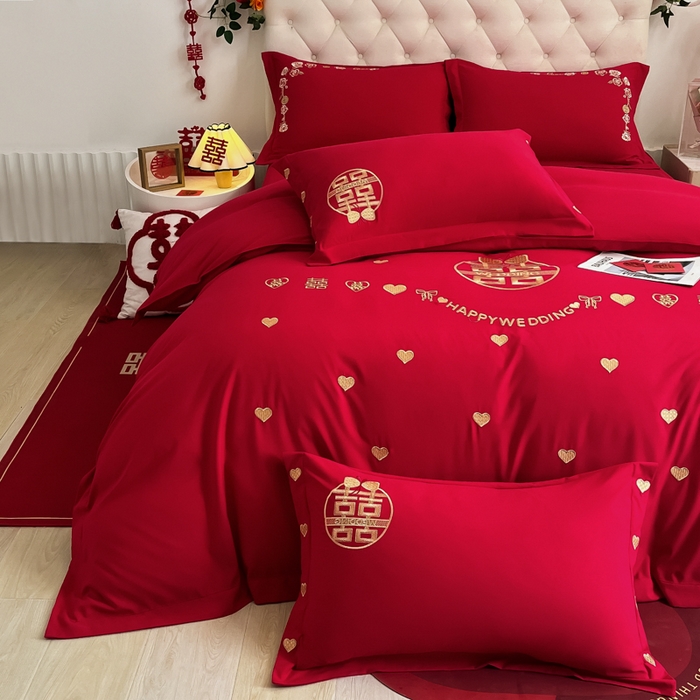 91家纺网 家纺一手货源 找家纺 梵克保罗 2025新款140高克重磨毛亲肤棉刺绣婚庆四件套 爱意满满