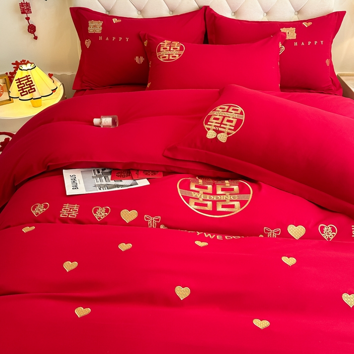 91家纺网 家纺一手货源 找家纺 梵克保罗 2025新款140高克重磨毛亲肤棉刺绣婚庆四件套 爱意满满