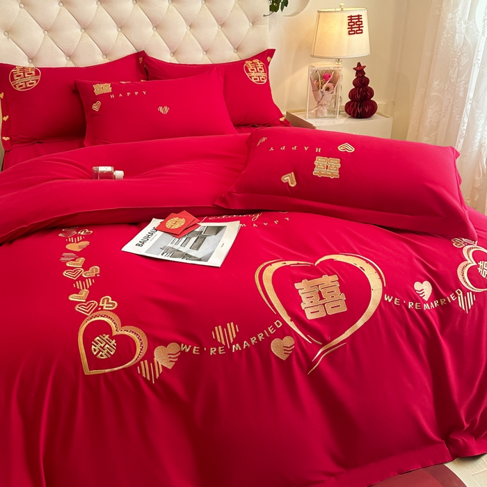 91家纺网 家纺一手货源 找家纺 梵克保罗 2025新款140高克重磨毛亲肤棉刺绣婚庆四件套 心心相印