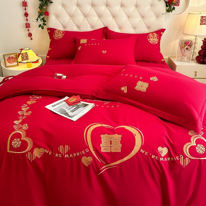 91家纺网 家纺一手货源 找家纺 梵克保罗 2025新款140高克重磨毛亲肤棉刺绣婚庆四件套 心心相印