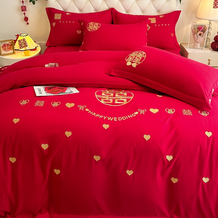 91家纺网 家纺一手货源 找家纺 梵克保罗 2025新款140高克重磨毛亲肤棉刺绣婚庆四件套 爱意满满