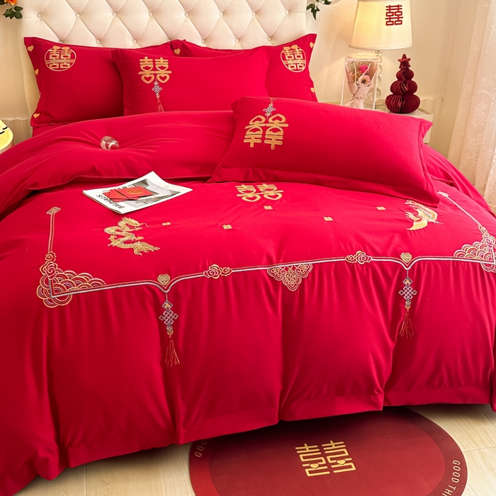 91家纺网 家纺一手货源 找家纺 梵克保罗 2025新款140高克重磨毛亲肤棉刺绣婚庆四件套 龙凤呈喜