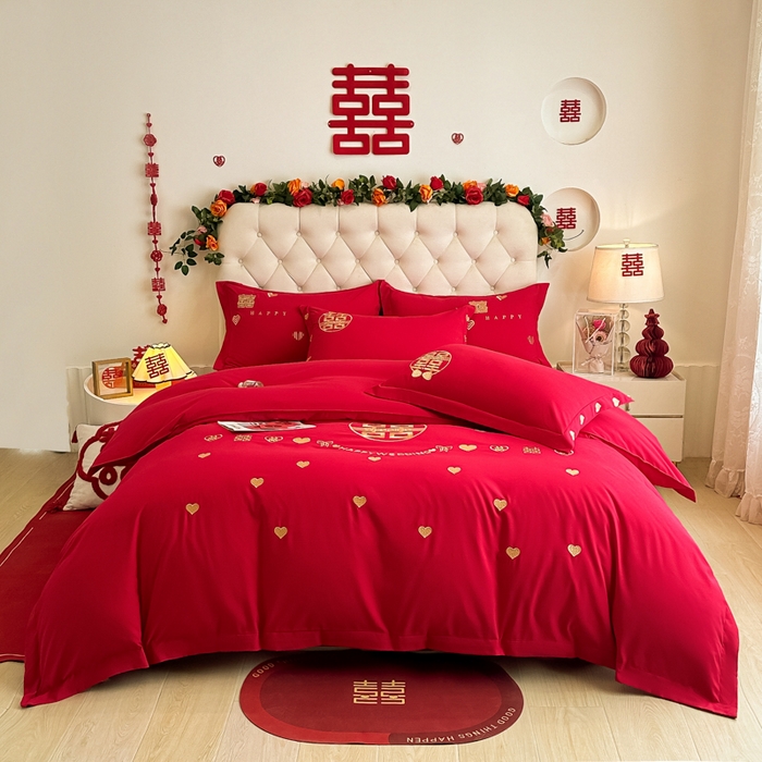 91家纺网 家纺一手货源 找家纺 梵克保罗 2025新款140高克重磨毛亲肤棉刺绣婚庆四件套 爱意满满