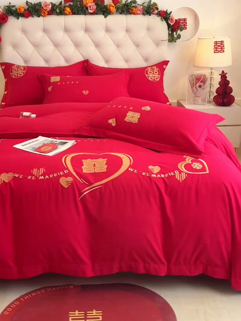 91家纺网 家纺一手货源 找家纺 梵克保罗 2025新款140高克重磨毛亲肤棉刺绣婚庆四件套 心心相印