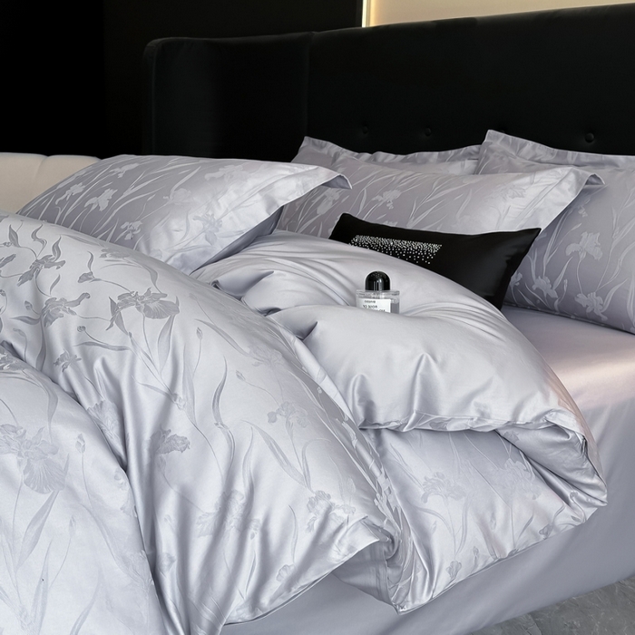 91家纺网 家纺一手货源 找家纺 梵克保罗 2025春夏新品50S长绒棉轻奢提花四件套 柔境-紫