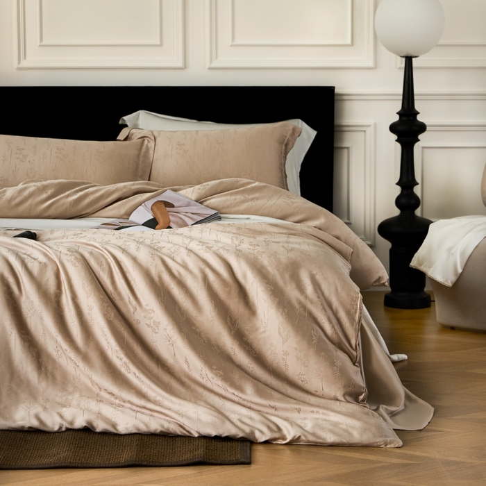 91家纺网 家纺一手货源 找家纺 梵克保罗 2025春夏新款新款纯色LF兰精天丝莱赛尔四件套 雨馨黄