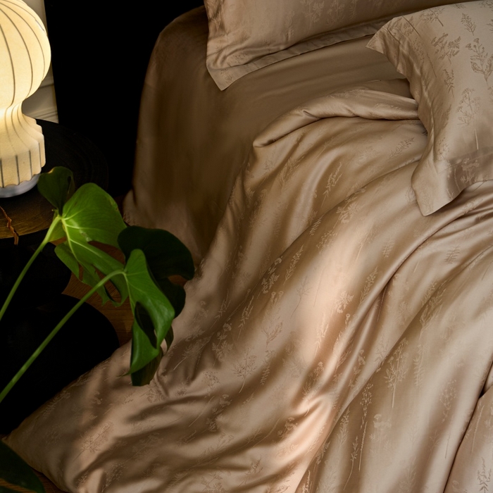 91家纺网 家纺一手货源 找家纺 梵克保罗 2025春夏新款新款纯色LF兰精天丝莱赛尔四件套 雨馨黄