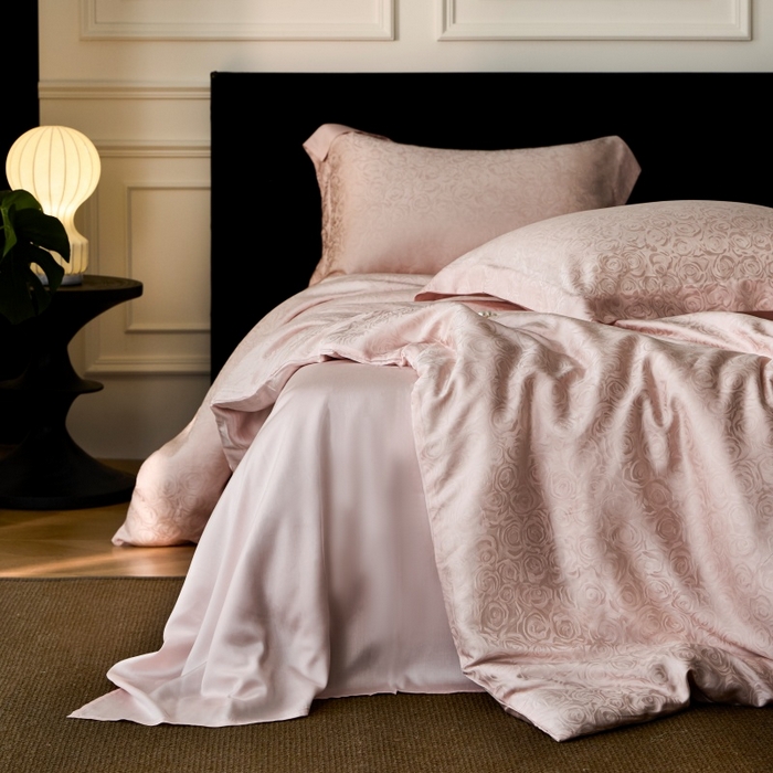 91家纺网 家纺一手货源 找家纺 梵克保罗 2025春夏新款新款纯色LF兰精天丝莱赛尔四件套 玫瑰粉