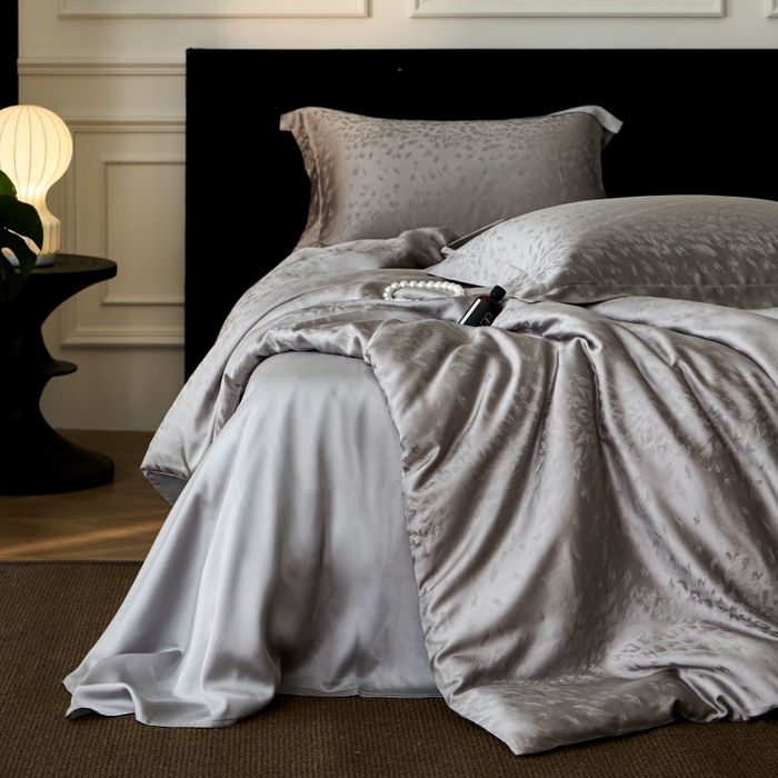 91家纺网 家纺一手货源 找家纺 梵克保罗 2025春夏新款新款纯色LF兰精天丝莱赛尔四件套 豹纹灰