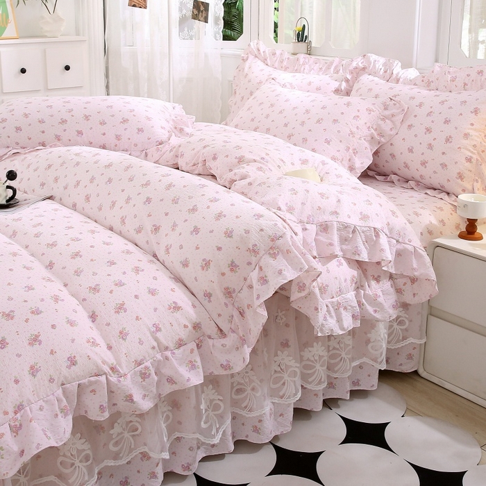 91家纺网 家纺一手货源 找家纺 梵克保罗 2025新款双层纱蕾丝花边床裙四件套 相思-樱桃红