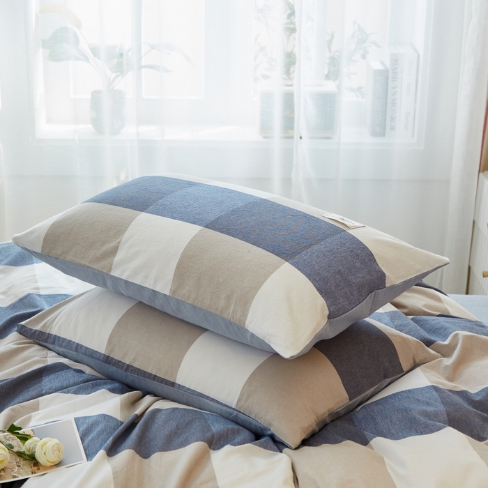 91家纺网 家纺一手货源 找家纺 梵克保罗 2025新款无印风四件套系列 深蓝大格-床笠款