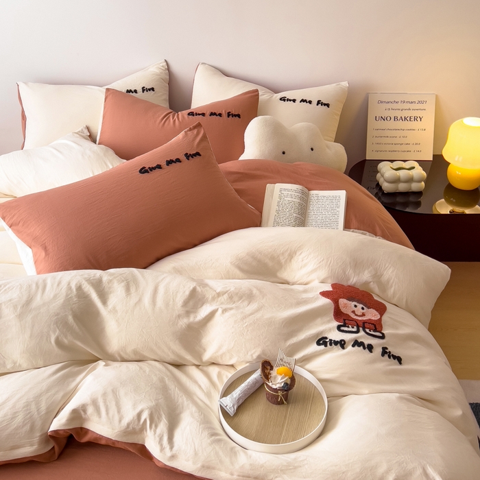 91家纺网 家纺一手货源 找家纺 梵克保罗 2025新款卡通水洗棉毛巾绣四件套 手掌