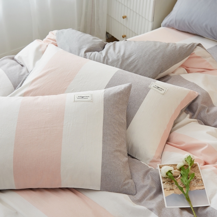 91家纺网 家纺一手货源 找家纺 梵克保罗 2025新款无印风四件套系列 桃玉粉-床笠款