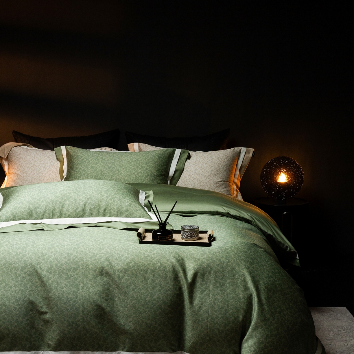 91家纺网 家纺一手货源 找家纺 ONE TWO ONE 121 2025新款高支高密全棉贡缎长绒精工细作工艺款-观雪【会员减-20】  控价 498 -518 观雪-绿