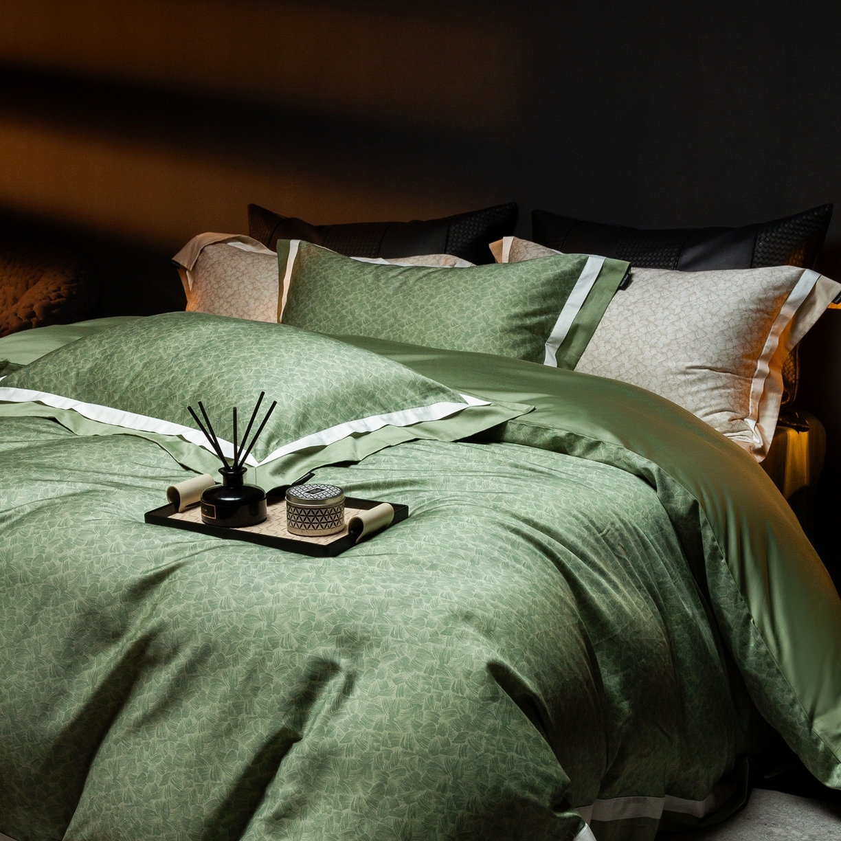 91家纺网 家纺一手货源 找家纺 ONE TWO ONE 121 2025新款高支高密全棉贡缎长绒精工细作工艺款-观雪【会员减-20】  控价 498 -518 观雪-绿