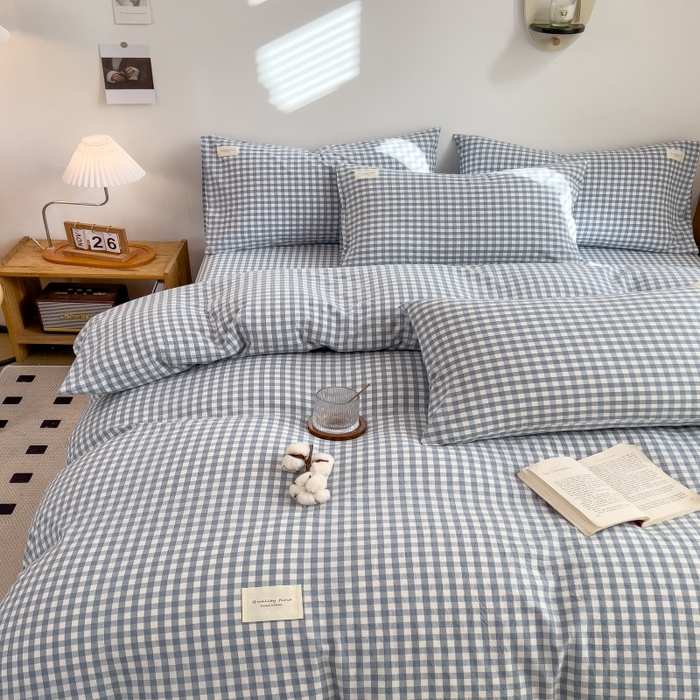 91家纺网 家纺一手货源 找家纺 梵克保罗 2025新款无印风四件套系列 天蓝小格-床单款