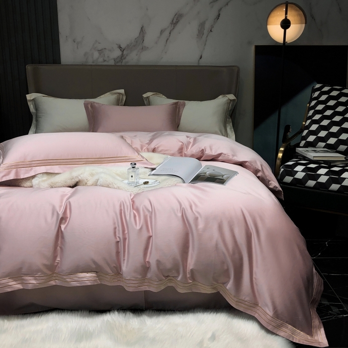 91家纺网 家纺一手货源 找家纺 梵克保罗 2025春夏新款全棉长绒棉100支三线绣刺绣四件套 儒雅粉