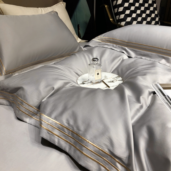 91家纺网 家纺一手货源 找家纺 梵克保罗 2025春夏新款全棉长绒棉100支三线绣刺绣四件套 深情灰