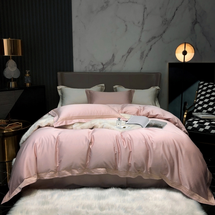 91家纺网 家纺一手货源 找家纺 梵克保罗 2025春夏新款全棉长绒棉100支三线绣刺绣四件套 儒雅粉