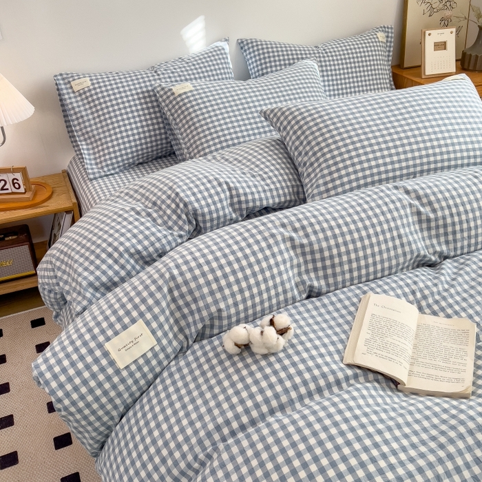 91家纺网 家纺一手货源 找家纺 梵克保罗 2025新款无印风四件套系列 天蓝小格-床单款