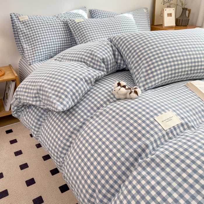 91家纺网 家纺一手货源 找家纺 梵克保罗 2025新款无印风四件套系列 天蓝小格-床单款