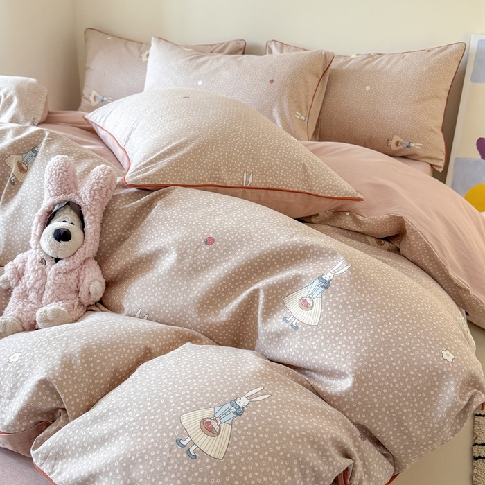 91家纺网 家纺一手货源 找家纺 梵克保罗 2025新款全棉嵌绳四件套 兔兔小姐