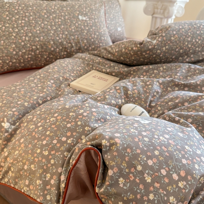 91家纺网 家纺一手货源 找家纺 梵克保罗 2025新款全棉嵌绳四件套 查理兔