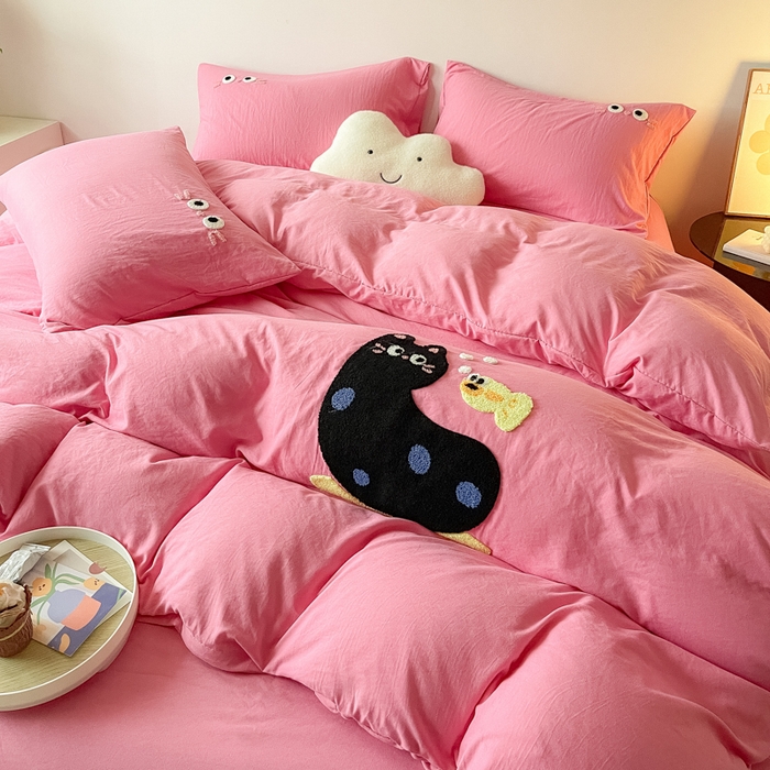 91家纺网 家纺一手货源 找家纺 梵克保罗 2025新款卡通水洗棉毛巾绣四件套 可爱猫-粉