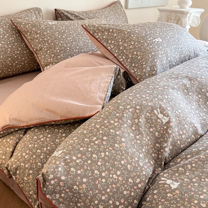 91家纺网 家纺一手货源 找家纺 梵克保罗 2025新款全棉嵌绳四件套 查理兔