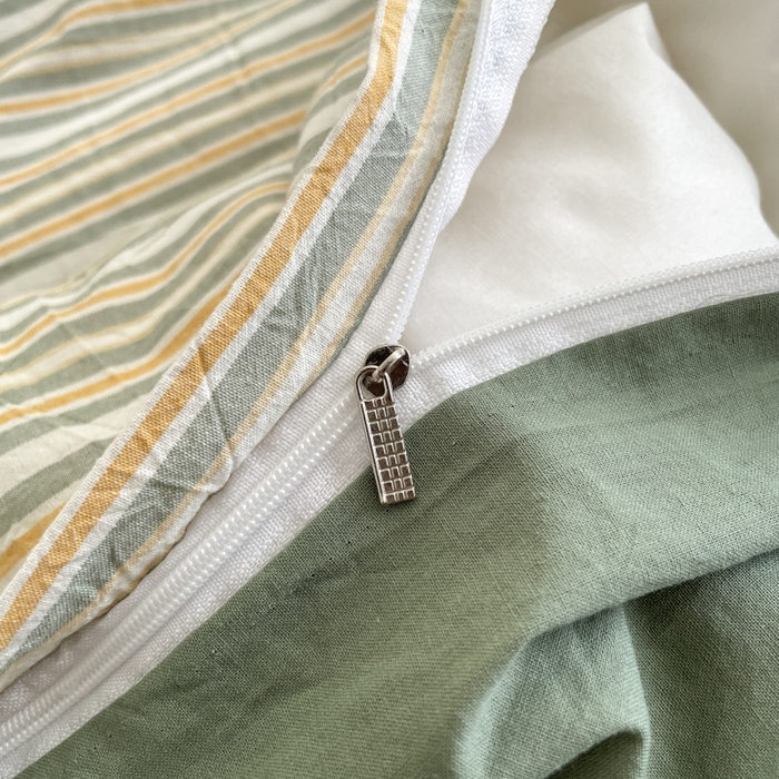 91家纺网 家纺一手货源 找家纺 梵克保罗 2025新款无印风四件套系列 小绿条-床单款