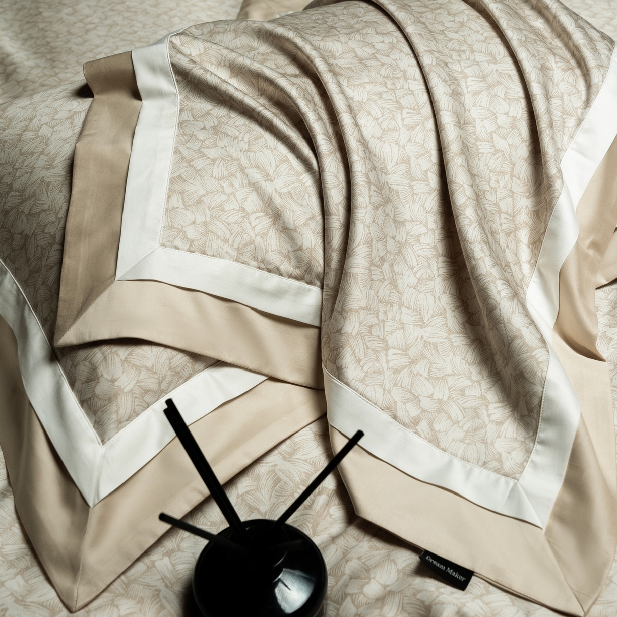 91家纺网 家纺一手货源 找家纺 ONE TWO ONE 121 2025新款高支高密全棉贡缎长绒精工细作工艺款-观雪【会员减-20】  控价 498 -518 观雪-米