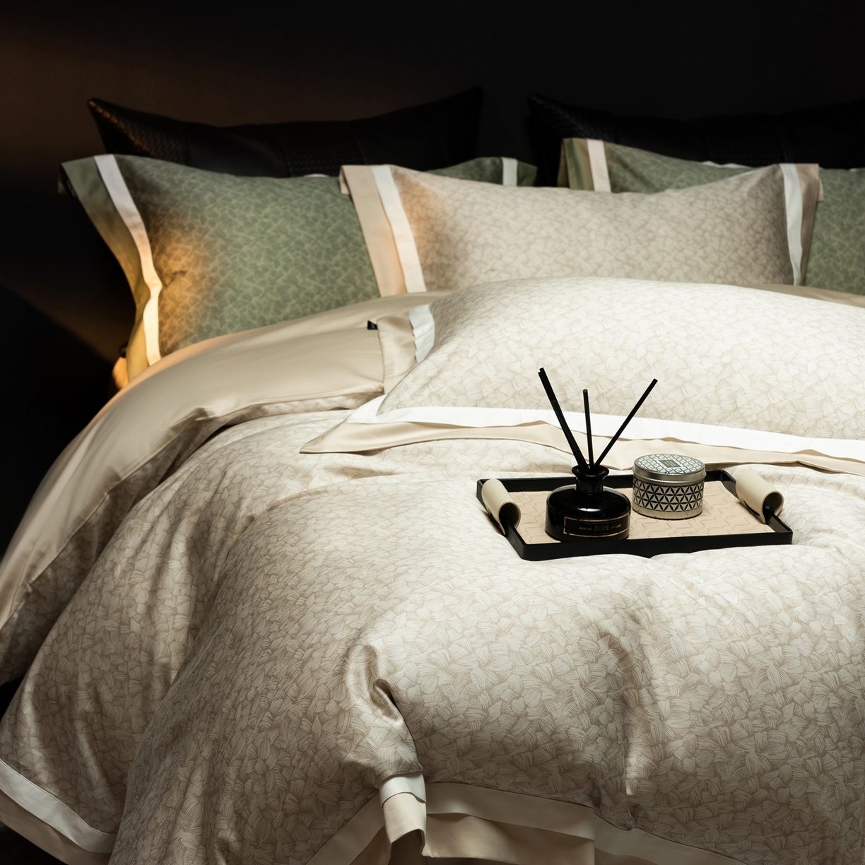 91家纺网 家纺一手货源 找家纺 ONE TWO ONE 121 2025新款高支高密全棉贡缎长绒精工细作工艺款-观雪【会员减-20】  控价 498 -518 观雪-米