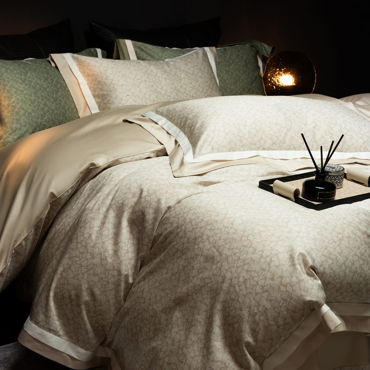 91家纺网 家纺一手货源 找家纺 ONE TWO ONE 121 2025新款高支高密全棉贡缎长绒精工细作工艺款-观雪【会员减-20】  控价 498 -518 观雪-米