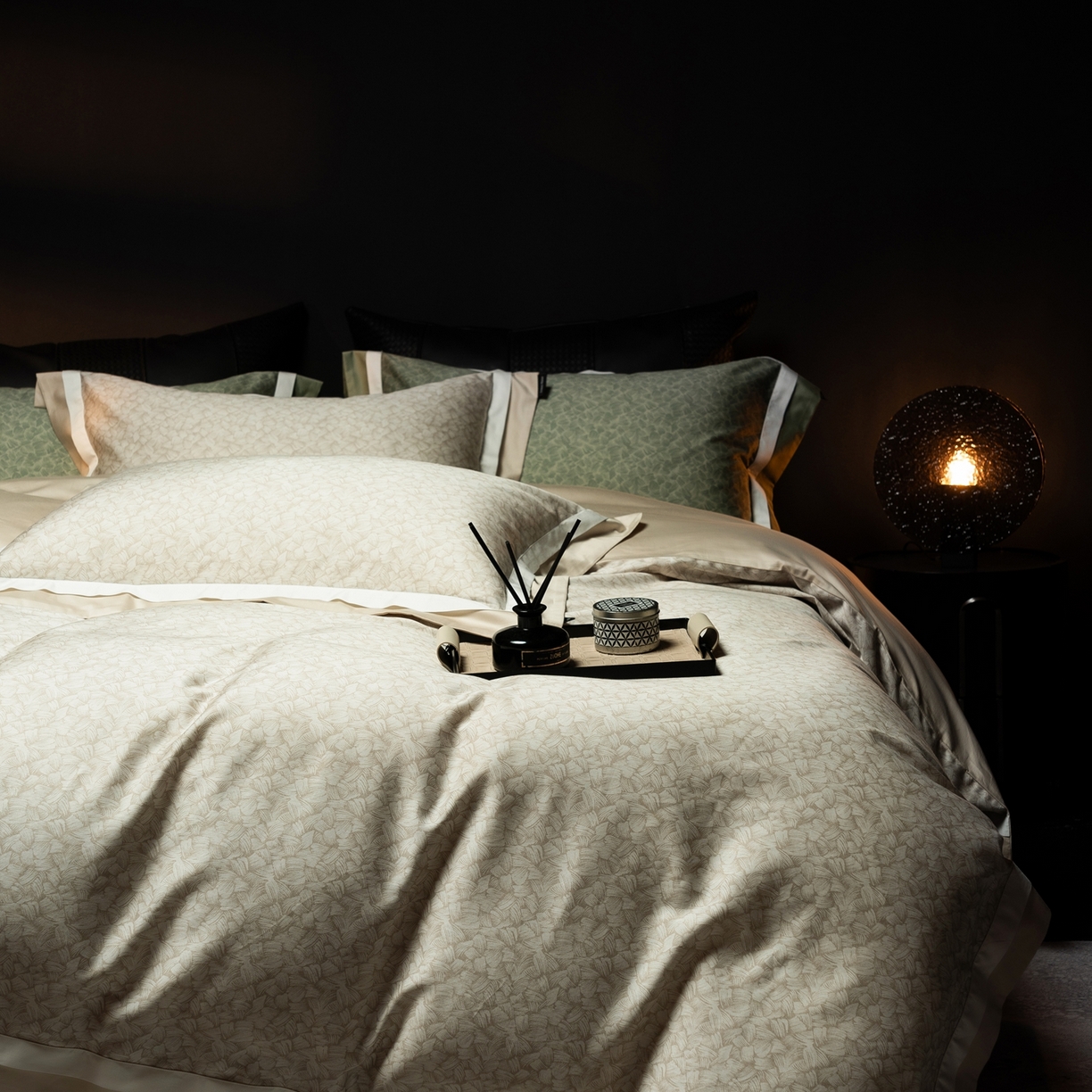 91家纺网 家纺一手货源 找家纺 ONE TWO ONE 121 2025新款高支高密全棉贡缎长绒精工细作工艺款-观雪【会员减-20】  控价 498 -518 观雪-米