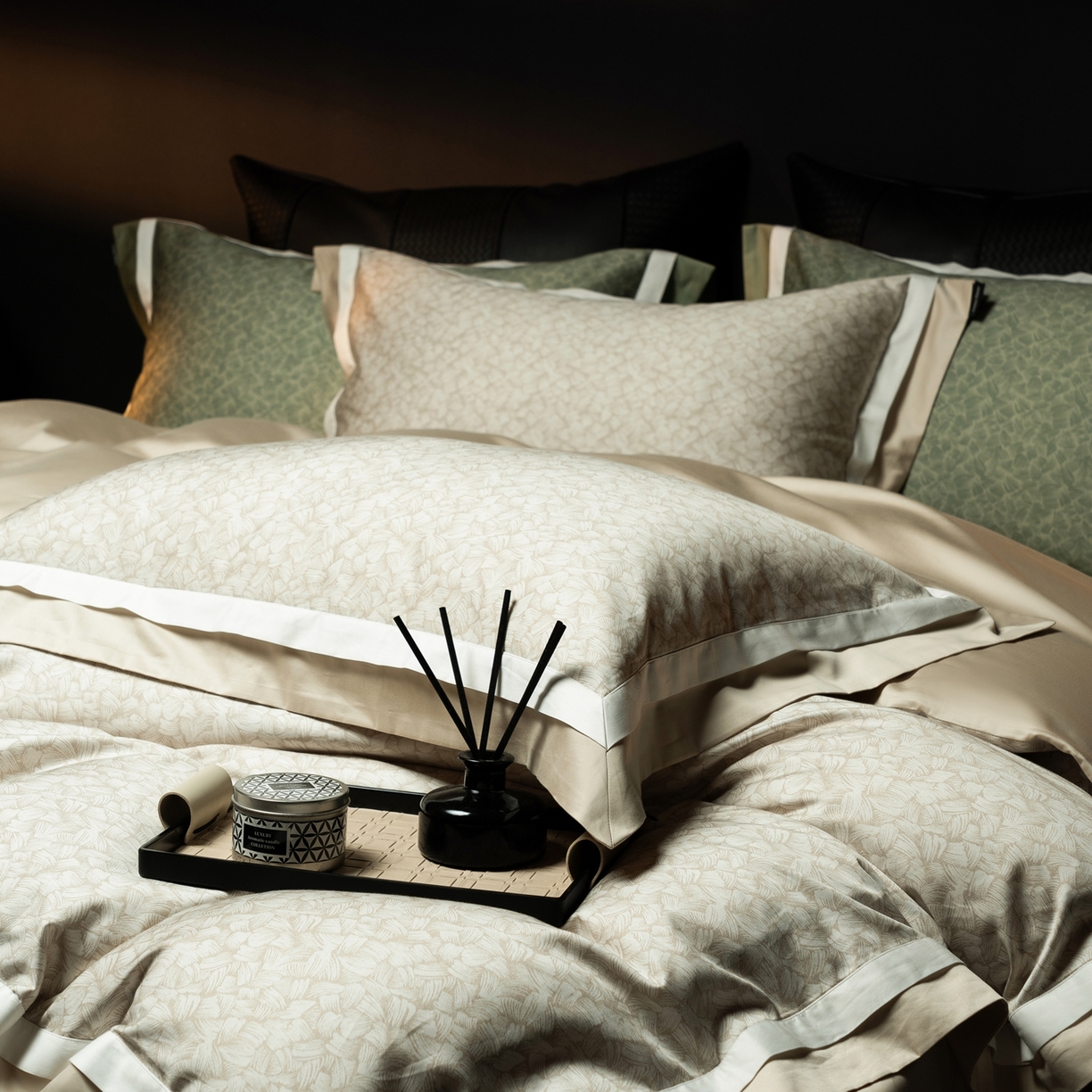 91家纺网 家纺一手货源 找家纺 ONE TWO ONE 121 2025新款高支高密全棉贡缎长绒精工细作工艺款-观雪【会员减-20】  控价 498 -518 观雪-米