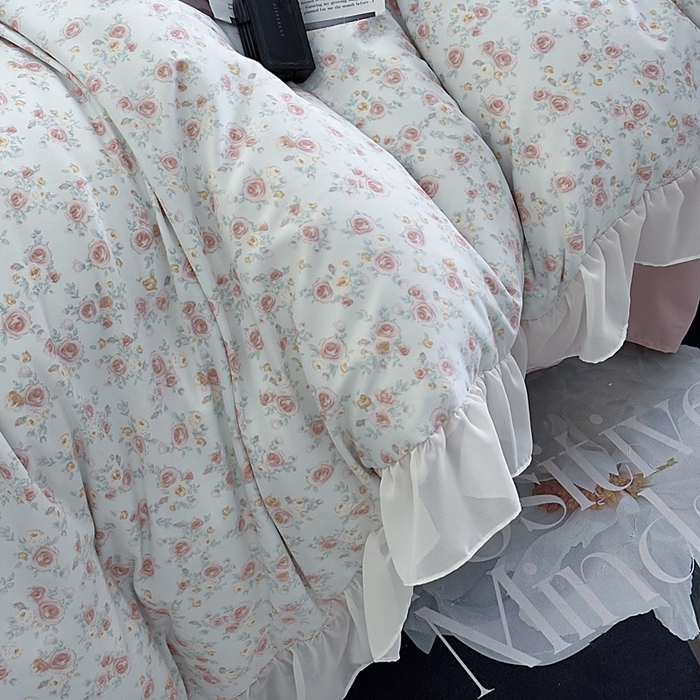 91家纺网 家纺一手货源 找家纺 梵克保罗 2025新款法式大花边针织棉四件套 赛琳娜-绿