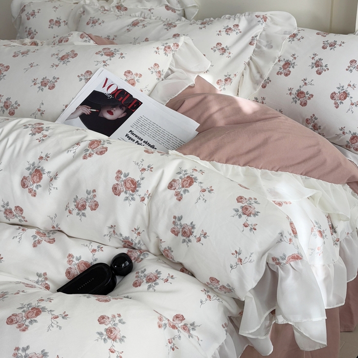 91家纺网 家纺一手货源 找家纺 梵克保罗 2025新款法式大花边针织棉四件套 春色人间