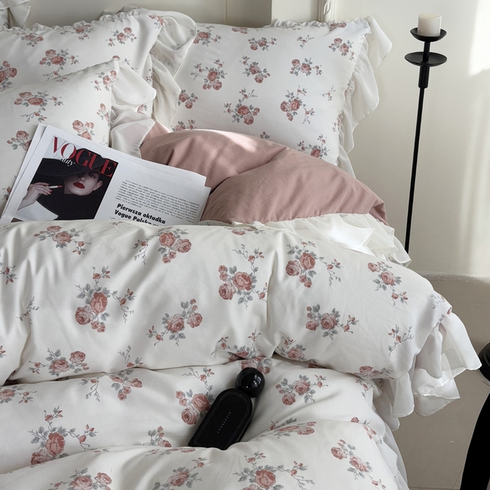 91家纺网 家纺一手货源 找家纺 梵克保罗 2025新款法式大花边针织棉四件套 春色人间