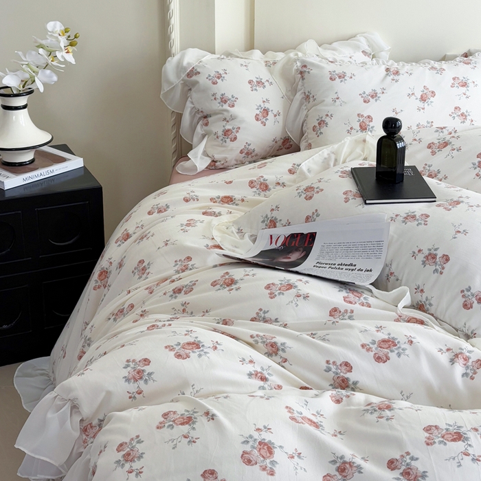 91家纺网 家纺一手货源 找家纺 梵克保罗 2025新款法式大花边针织棉四件套 春色人间