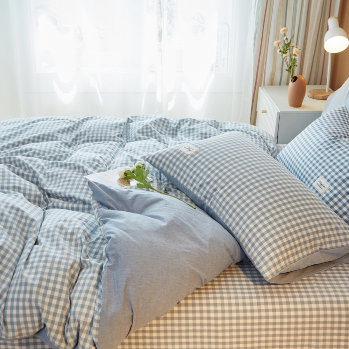 91家纺网 家纺一手货源 找家纺 梵克保罗 2025新款无印风四件套系列 天蓝小格-床笠款