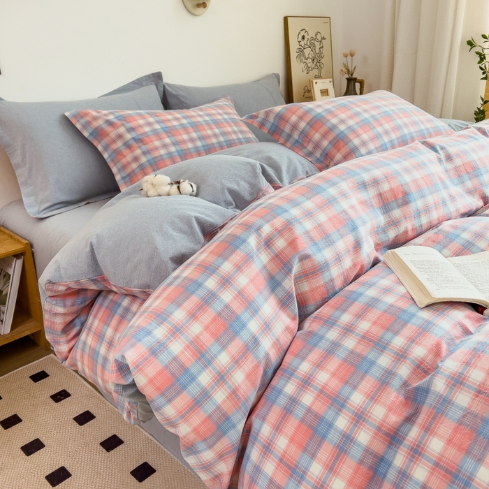 91家纺网 家纺一手货源 找家纺 梵克保罗 2025新款无印风四件套系列 炫彩格-床单款