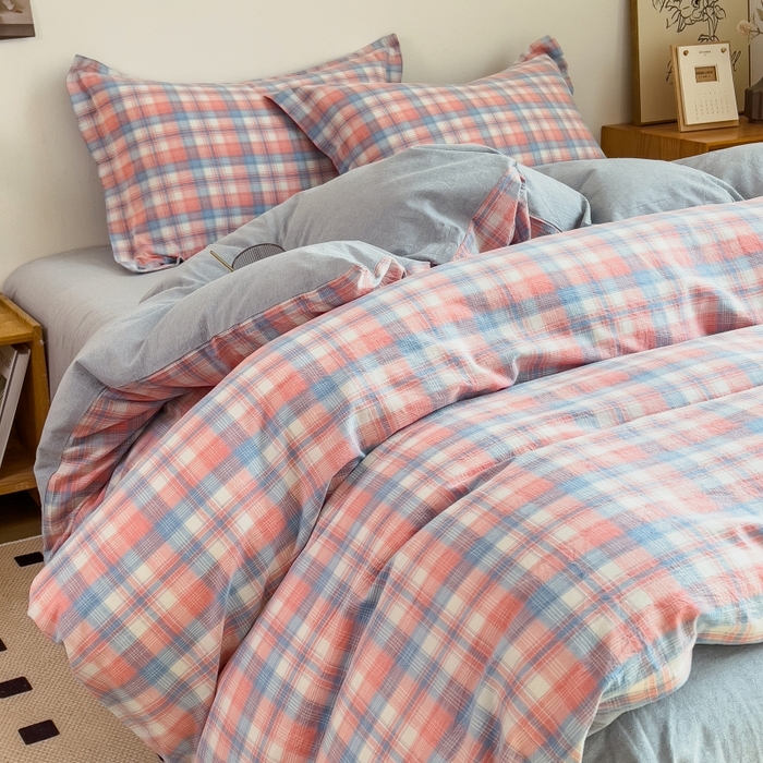 91家纺网 家纺一手货源 找家纺 梵克保罗 2025新款无印风四件套系列 炫彩格-床单款