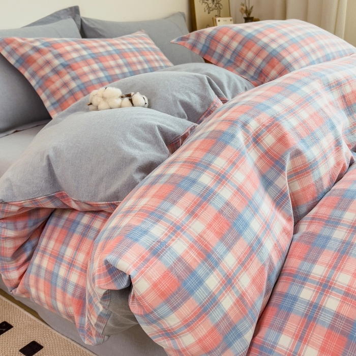 91家纺网 家纺一手货源 找家纺 梵克保罗 2025新款无印风四件套系列 炫彩格-床单款