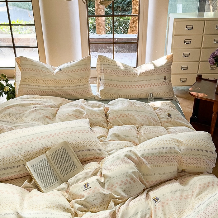 91家纺网 家纺一手货源 找家纺 梵克保罗 2025新款有氧针织双层纱印花四件套 少女情怀